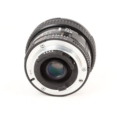 Nikon Nikkor AF 20mm f/2.8 usato 215532