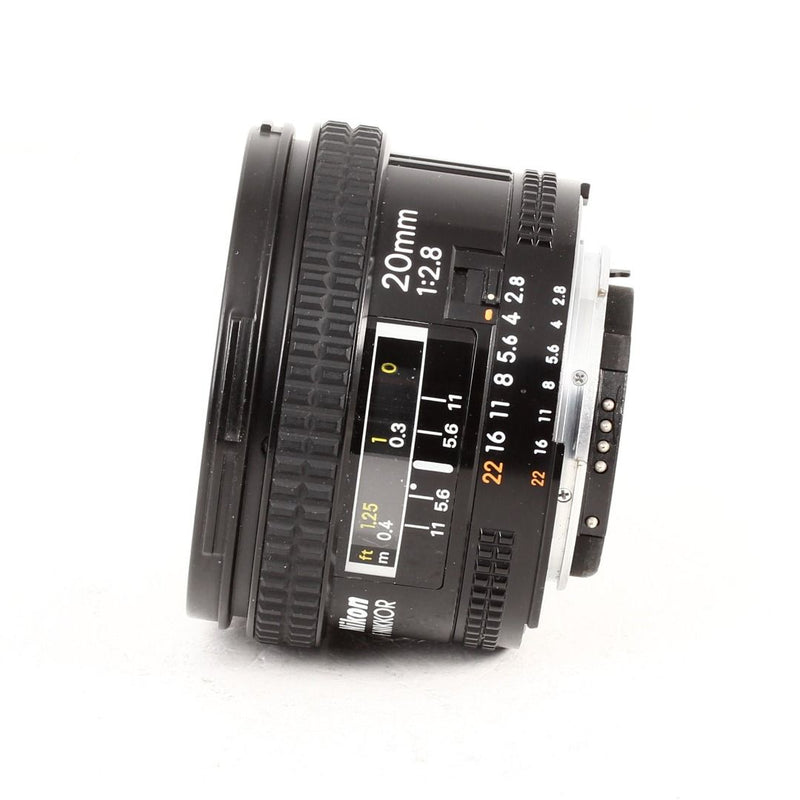 Nikon Nikkor AF 20mm f/2.8 usato 215532