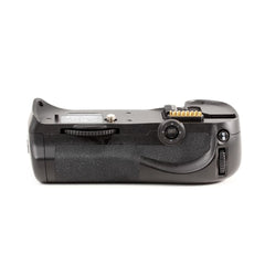 Phottix BD-D700 Battery Grip per Nikon D700 usato