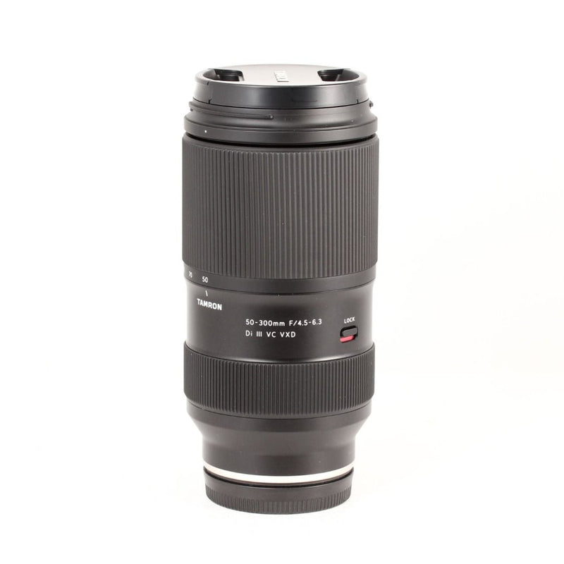 Tamron 50-300mm f/4.5-6.3 Di III VC VXD per Sony E 005646 usato