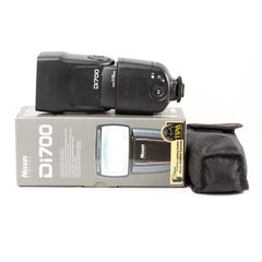 Nissin Di700 Flash Speedlight TTL per Nikon Usato 3A31040158