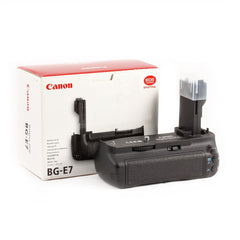 Canon BG-E7 Battery Grip per Eos 7D usato 4002000705