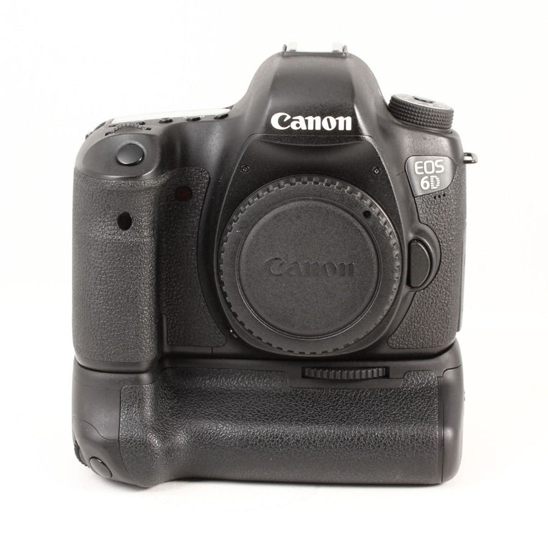 Canon Eos 6D Corpo + Battery Grip  BG-E13 29.300 scatti usato 023022003473