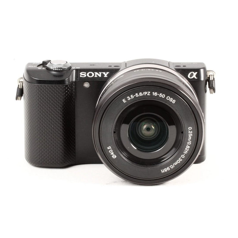 Sony a5000 + Sony E 16-50mm f/3.5-5.6 PZ OSS 1.100 scatti usato 3800223